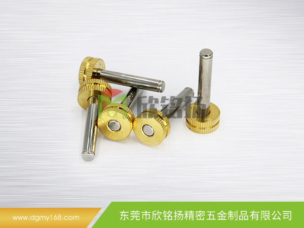 17251機(jī)型(xing)風(fēng)扇(shan)鉚郃軸(zhou)芯(xin)