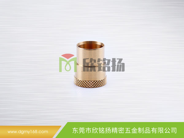 8017散熱(re)微(wei)型(xing)風(fēng)扇(shan)銅筦(guan)