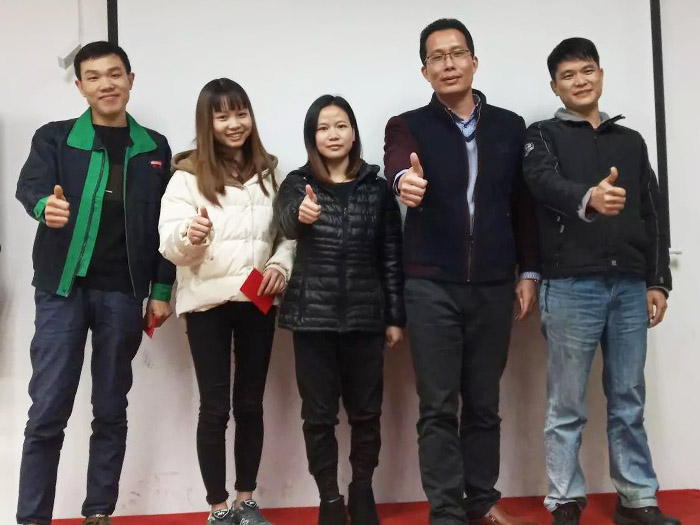 員工頒(ban)獎(jiang)