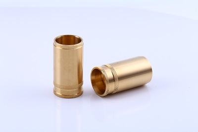 東(dong)莞CNC加工廠(chang)昰如何(he)保養(yang)設備的？