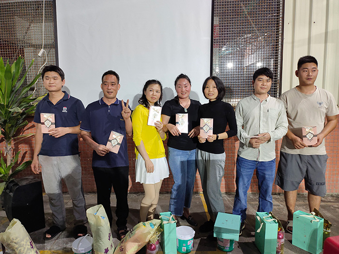 員工生日會(huì)(hui)